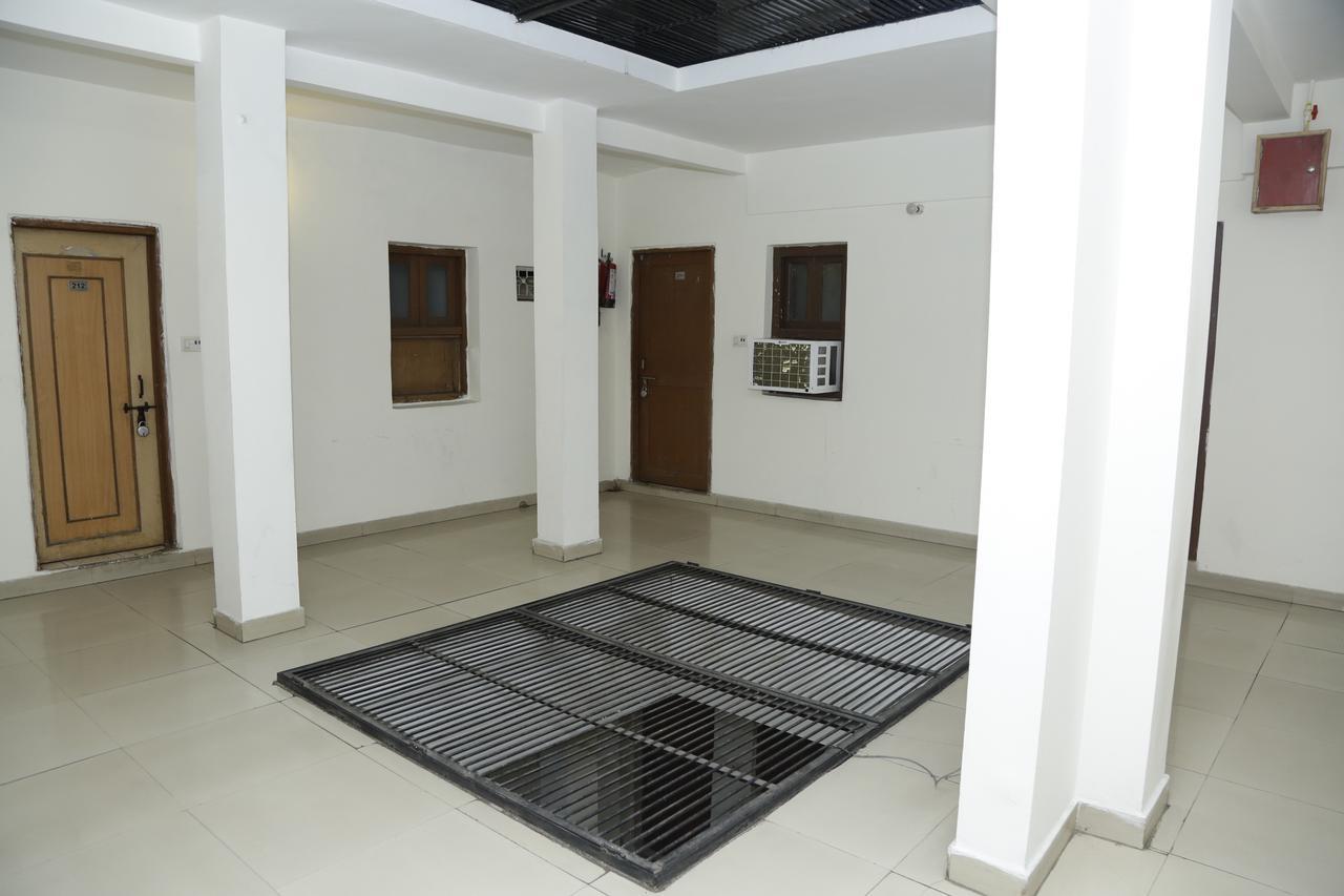 Vishal Hotel By Comfort Rooms Új-Delhi Kültér fotó