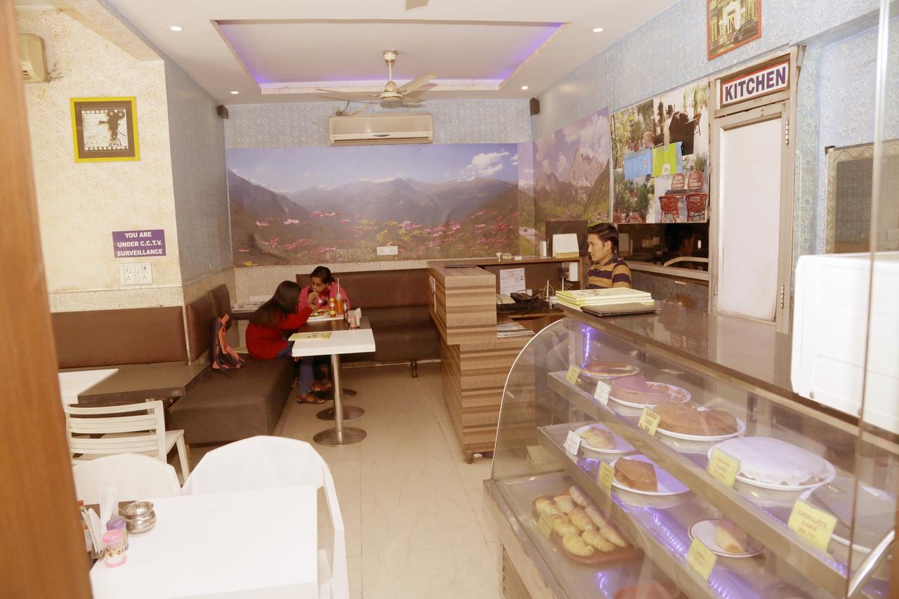Vishal Hotel By Comfort Rooms Új-Delhi Kültér fotó